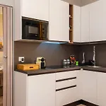 Cozy Retreat With Laundry & Smart Tv * Milano