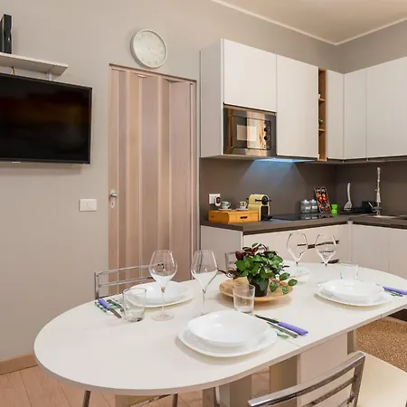 Cozy Retreat With Laundry & Smart Tv Apartmán Milán